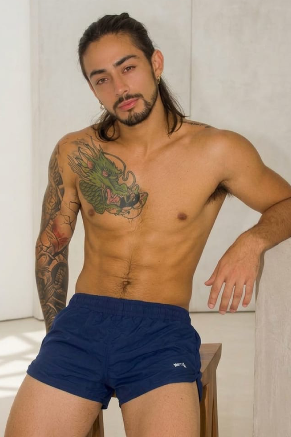 Ariel, escort masculino en Buenos Aires, barrio de Corrientes, 28 años – Onyce.net