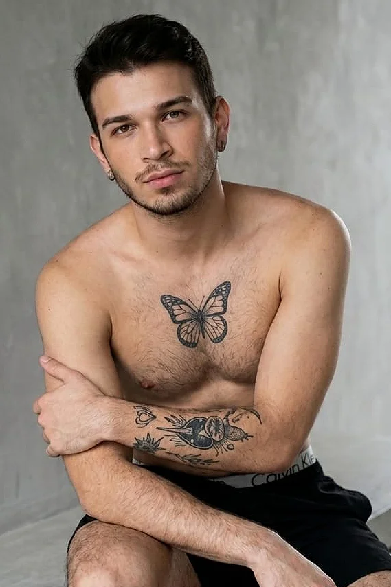 Polo, escort masculino en Buenos Aires, barrio de Belgrano, 25 años – Onyce.net