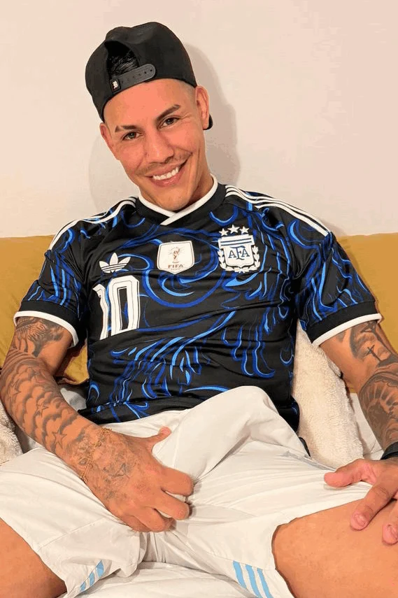 Thom, escort masculino en Buenos Aires, barrio de Palermo, 32 años – Onyce.net