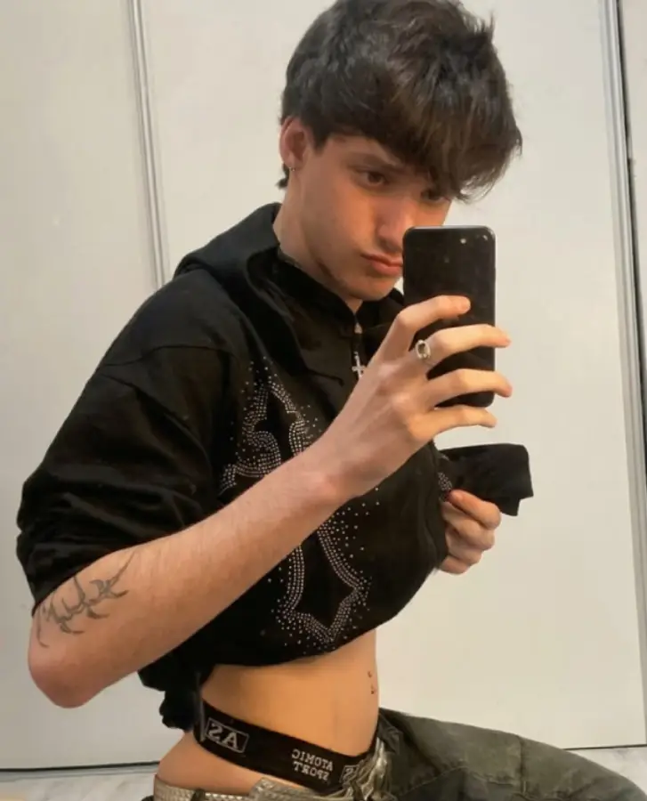 Valentwink, escort masculino en V. Urquiza, CABA