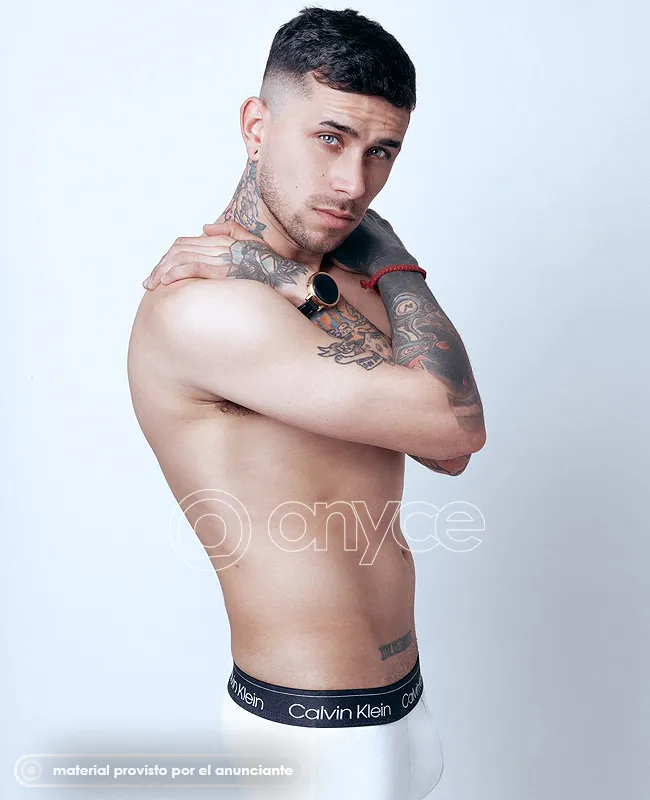 Francis escort masculino