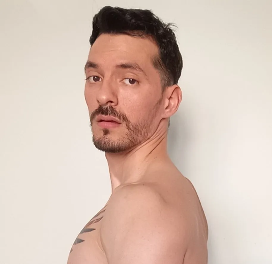 OnlyJhon escort masculino en Corrientes